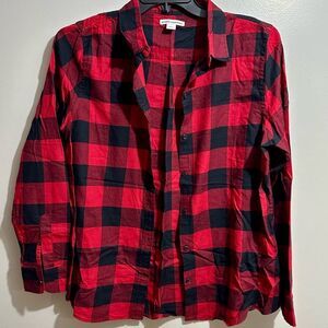 Amazon Essentials Women's Red and Black Checkered Button Down Shirt (421)